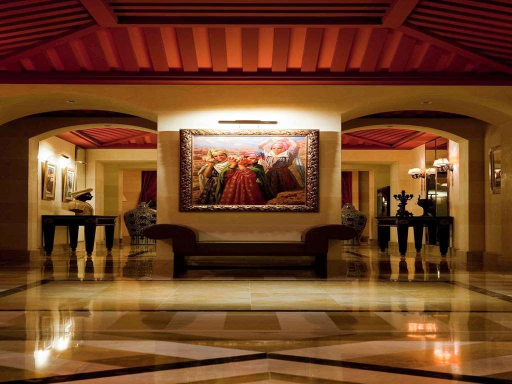 Royal Hotel Oran - Mgallery By Sofitel Ресторант снимка
