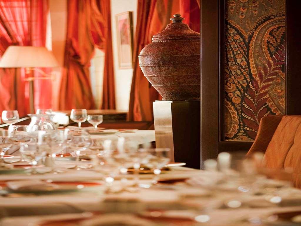 Royal Hotel Oran - Mgallery By Sofitel Ресторант снимка