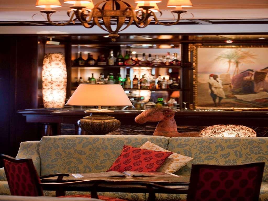 Royal Hotel Oran - Mgallery By Sofitel Ресторант снимка